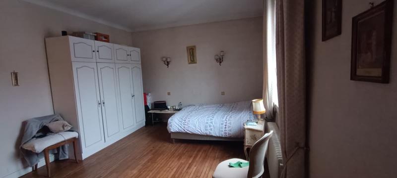 Maison - 200 m² - 8 pièces