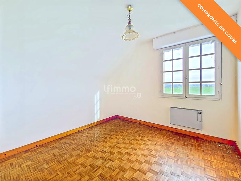 Maison - 165 m² - 8 pièces