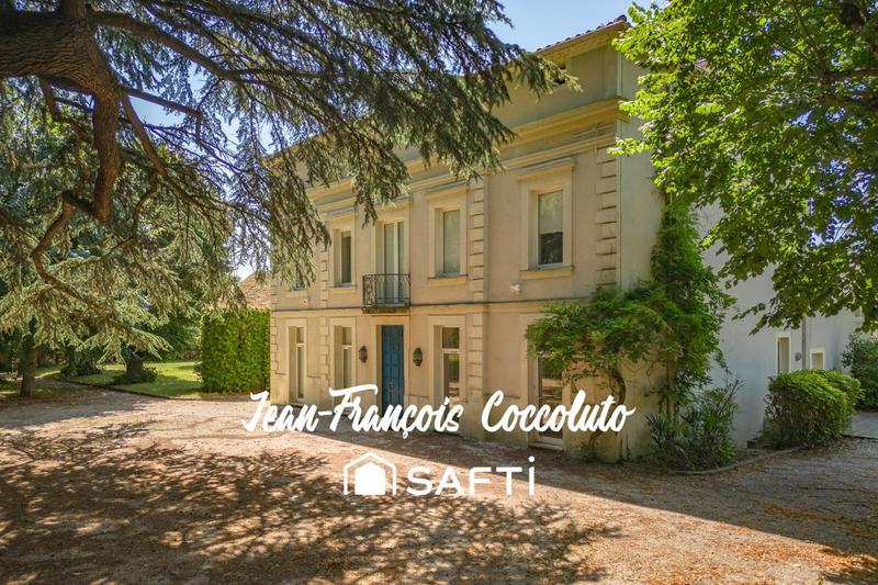 Maison de maîtres - 446 m² - 15 pièces