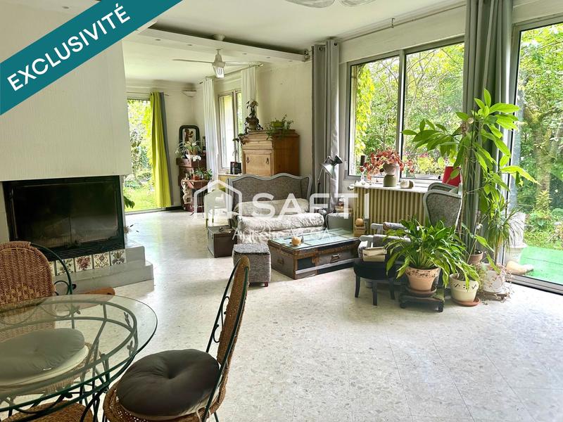 Maison - 253 m² - 8 pièces