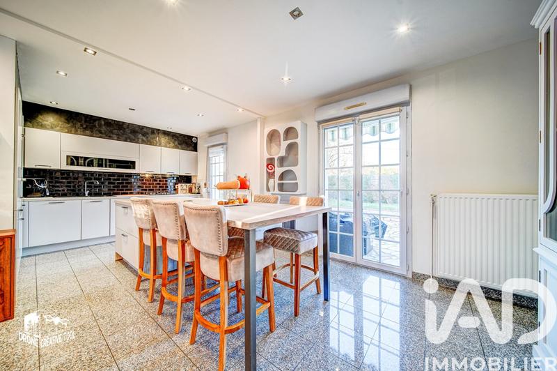 Maison - 101 m² - 5 pièces