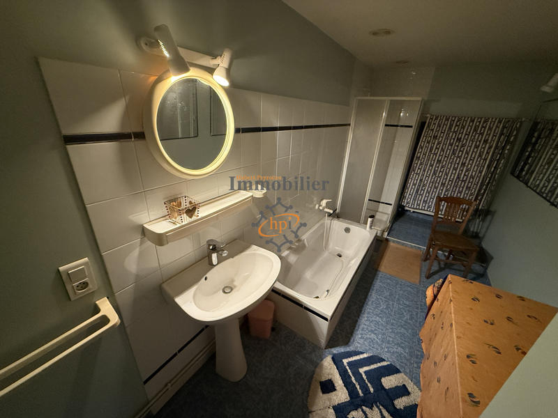 Maison - 275 m² - 3 pièces