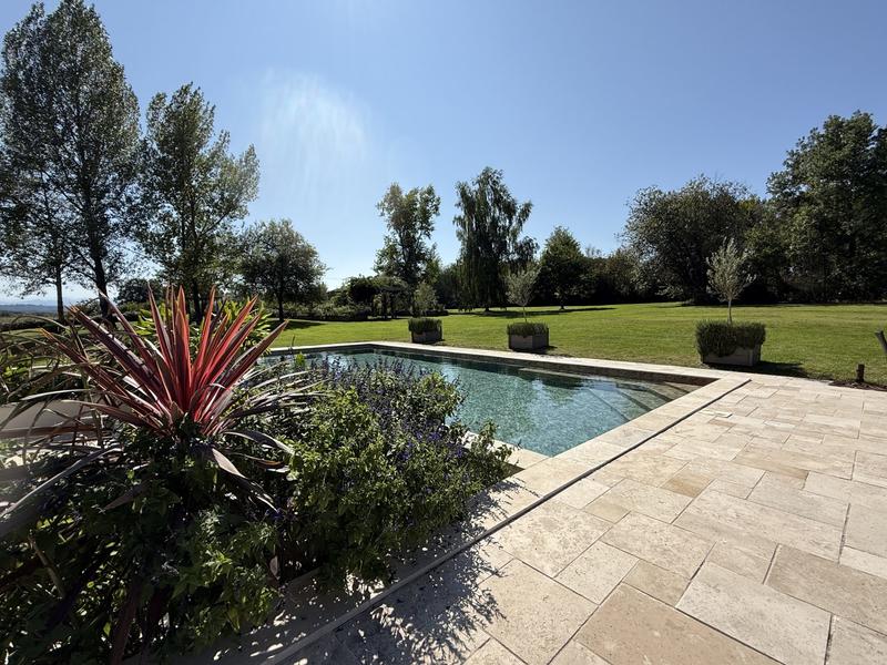 Maison ancienne - 296 m² - 6 pièces