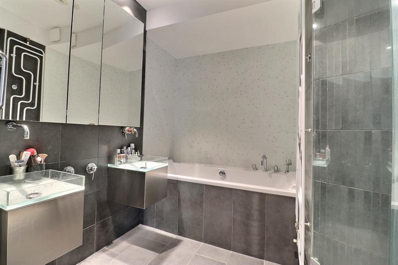 Villa - 226 m² - 7 pièces