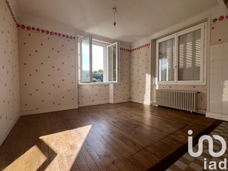 Maison - 220 m² - 9 pièces