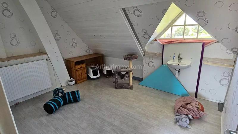 Maison - 170 m² - 9 pièces