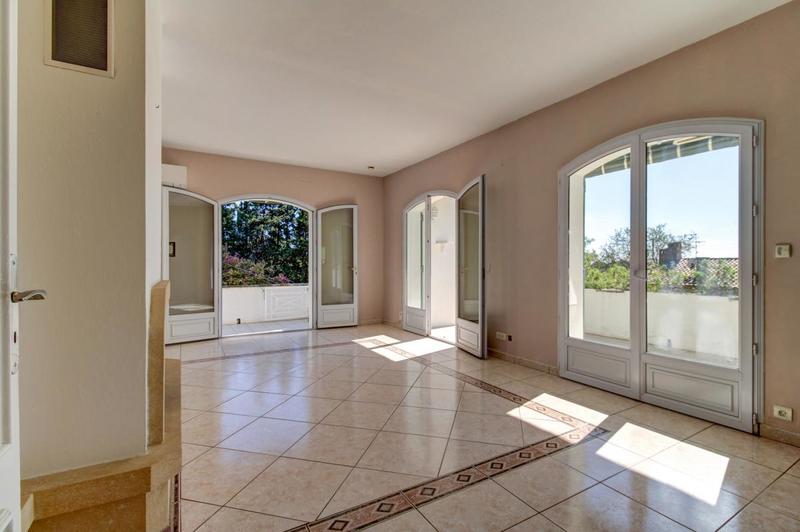 Maison - 146 m² - 8 pièces