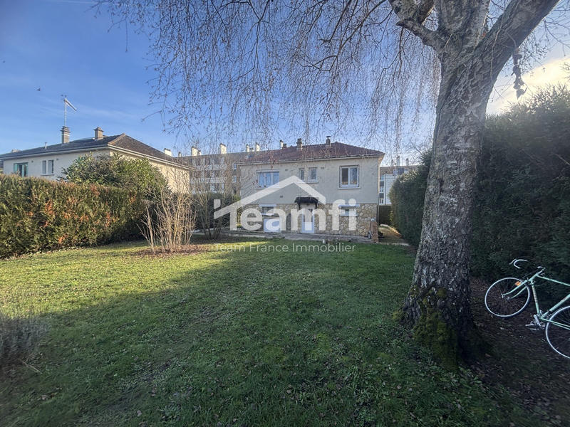 Maison - 91 m² - 4 pièces