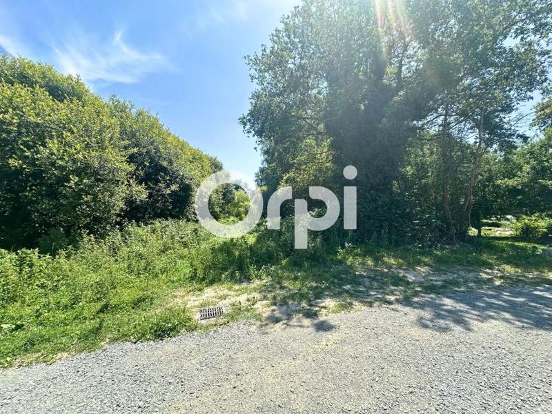 Terrain constructible - 950 m²