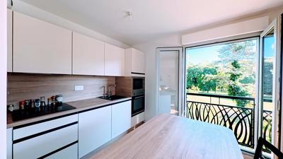 Appartement - 86 m² - 4 pièces