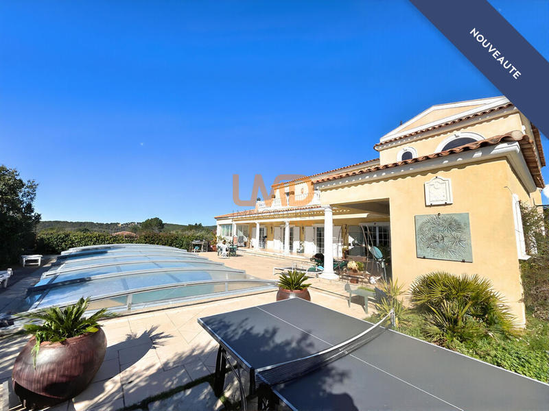 Villa - 286 m² - 7 pièces