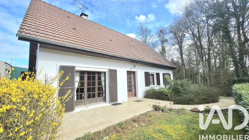 Maison - 196 m² - 7 pièces