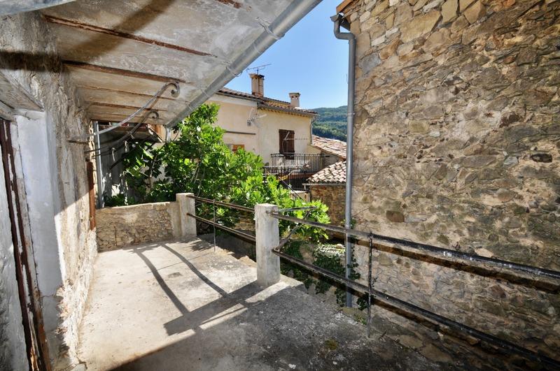 Appartement ancien - 38 m² - 3 pièces