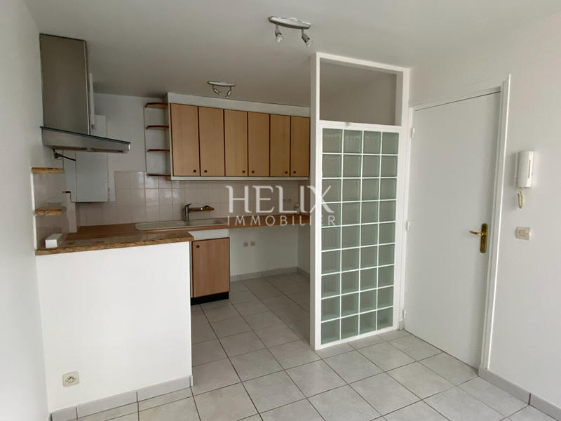 Maison - 242 m² - 9 pièces