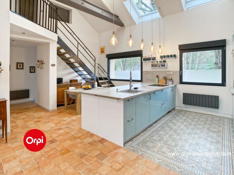 Maison - 104 m² - 4 pièces