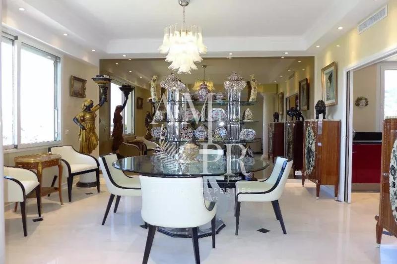 Appartement villa - 137 m² - 6 pièces