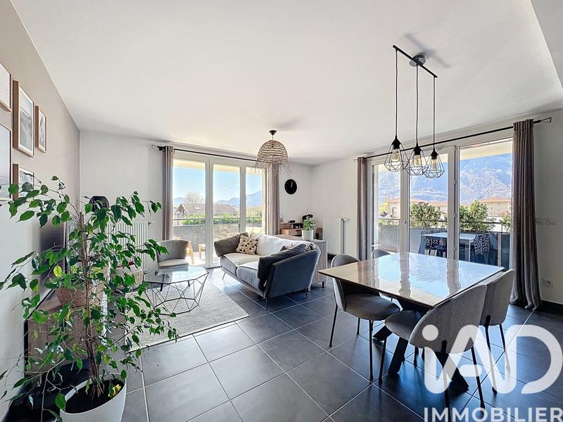 Appartement - 81 m² - 4 pièces