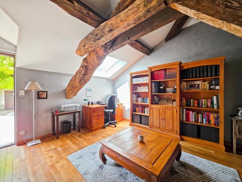 Demeure - 400 m² - 7 pièces