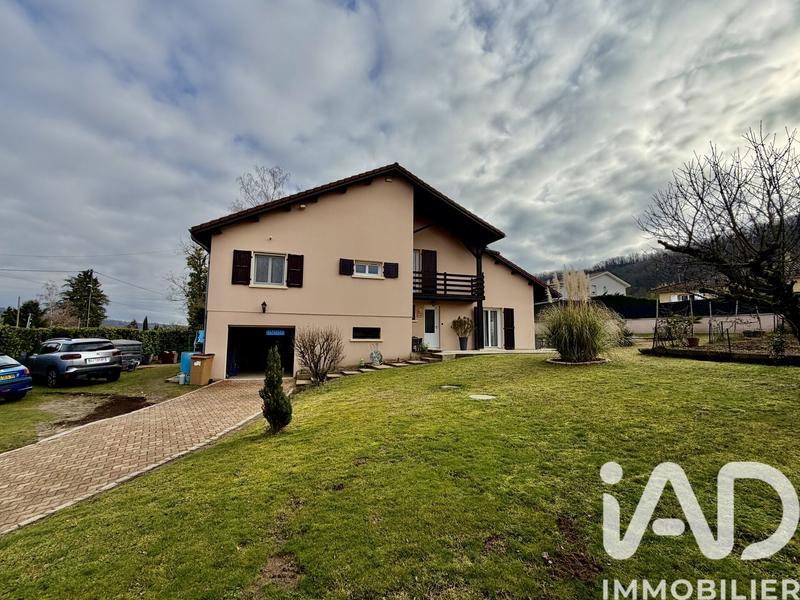 Maison - 139 m² - 5 pièces