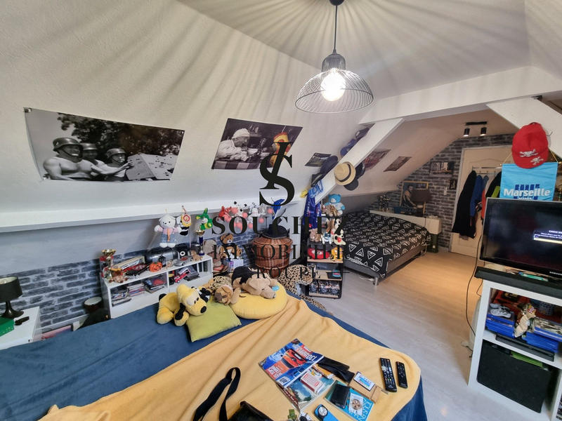 Maison - 90 m² - 5 pièces