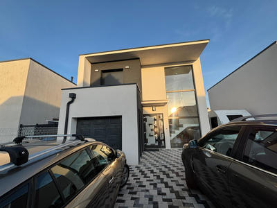 Maison - 104 m² - 5 pièces