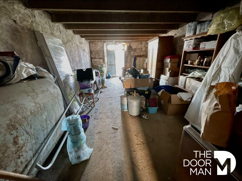 Services - 110 m² - 4 pièces