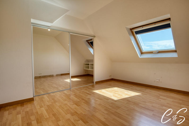 Maison - 120 m² - 7 pièces