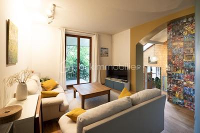 Maison - 180 m² - 8 pièces