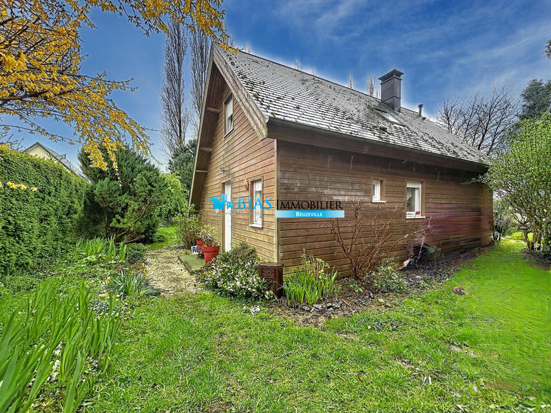 Maison - 64 m² - 4 pièces