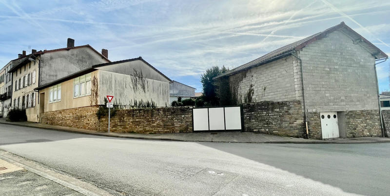 Maison - 307 m² - 7 pièces