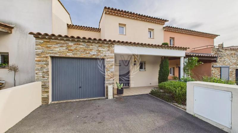 Maison - 89 m² - 3 pièces