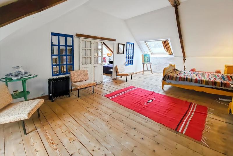 Maison - 360 m² - 10 pièces