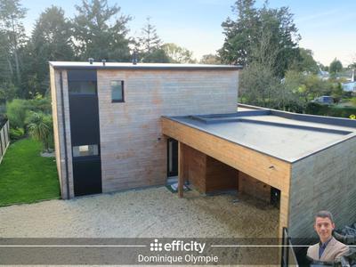 Maison - 127 m² - 6 pièces