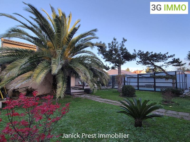 Maison - 152 m² - 7 pièces