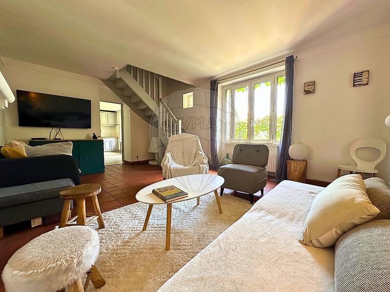 Propriété - 140 m² - 5 pièces