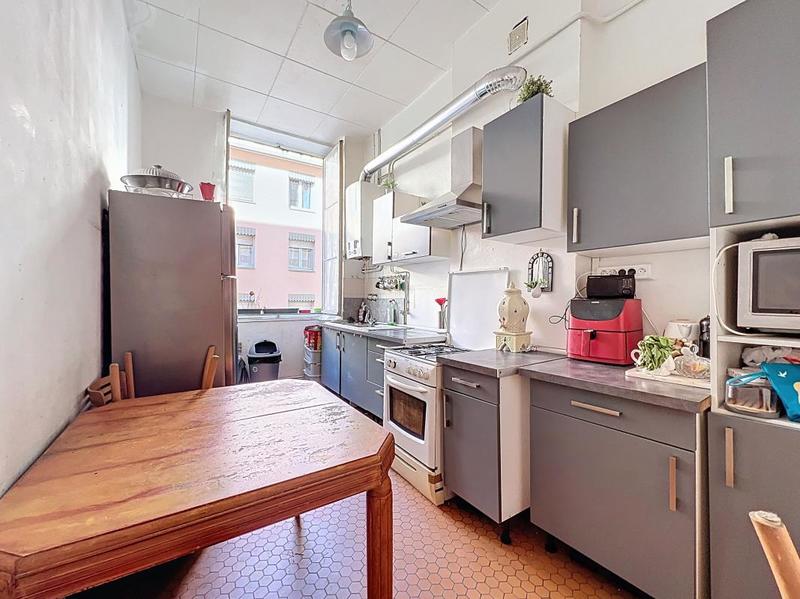 Appartement - 83 m² - 3 pièces