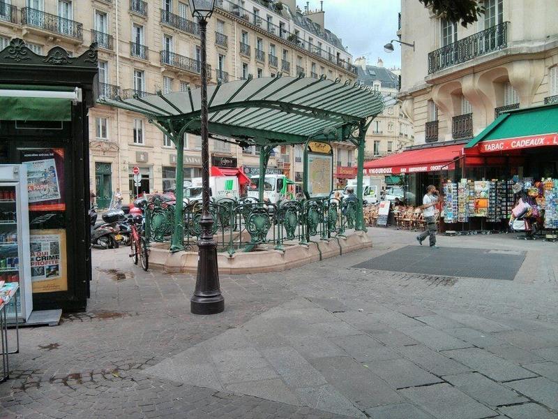 Fonds de commerce - Magasins - 126 m²