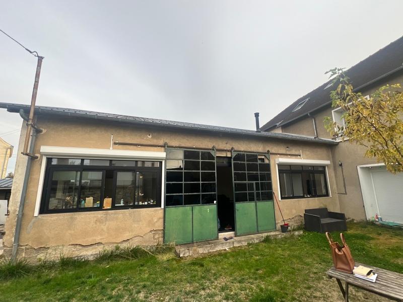 Maison - 259 m² - 5 pièces