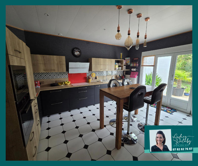 Maison - 191 m² - 7 pièces