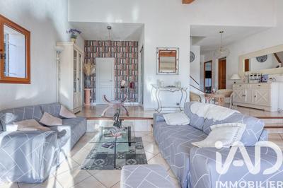 Maison - 162 m² - 7 pièces