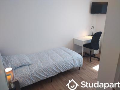 Chambre - 10 m² - 1 pièce