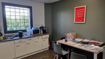 Local commercial - 126 m² - 5 pièces