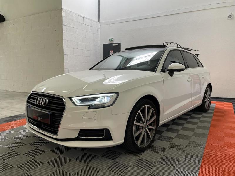 Audi A3 35 Tfsi 150 Ch s-Tronic7 Design Luxe Toit Ouvrant - Garantie 6 mois