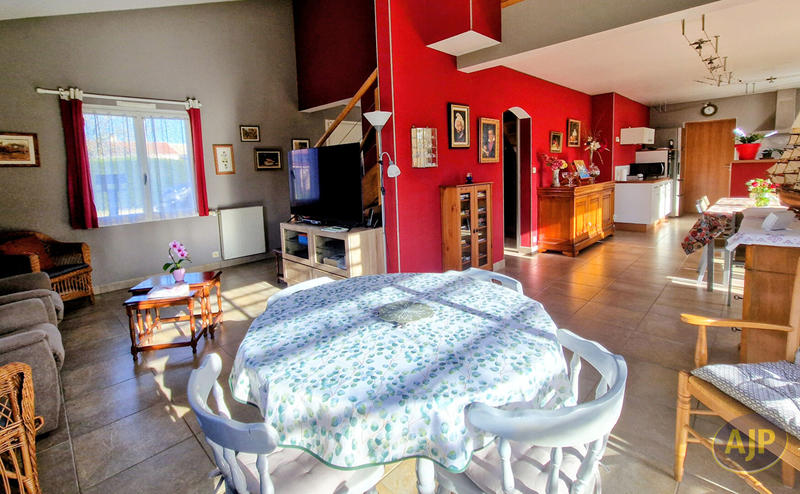 Maison - 117 m² - 5 pièces