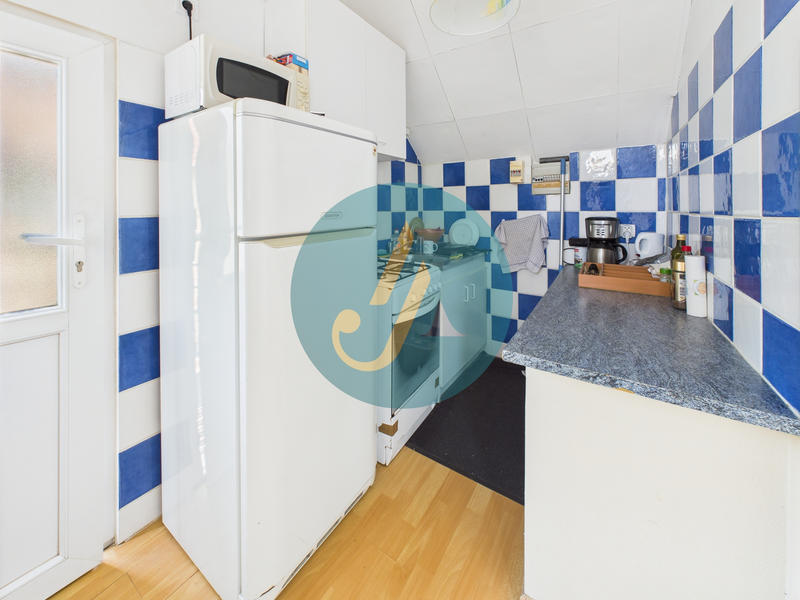 Maison - 198 m² - 11 pièces