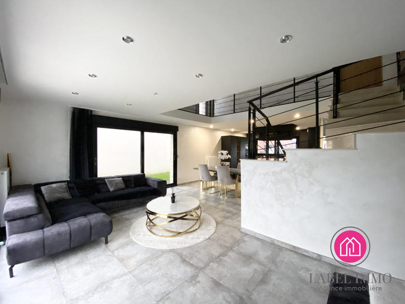 Maison contemporaine - 153 m² - 5 pièces