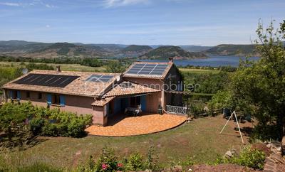 Propriété - 257 m² - 11 pièces