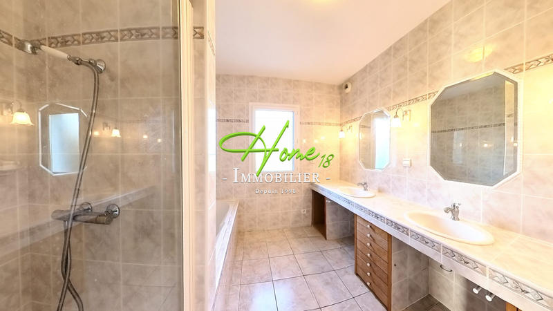 Maison - 183 m² - 6 pièces