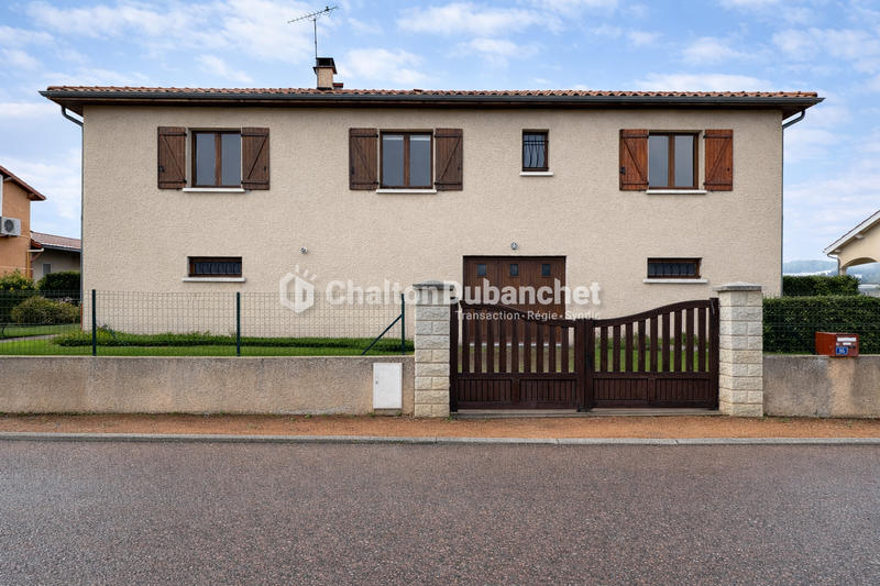 Maison - 90 m² - 4 pièces