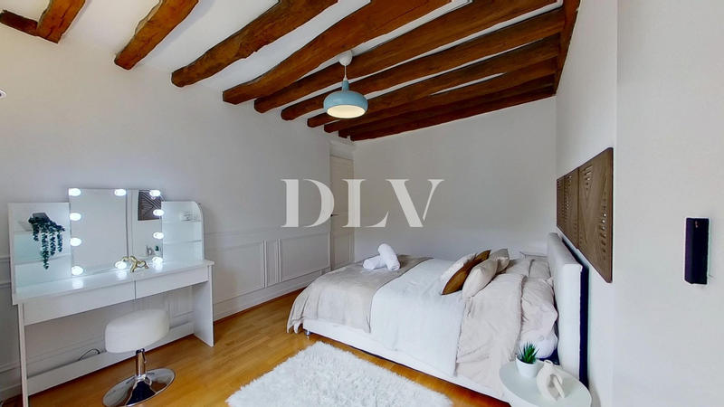 Appartement - 97 m² - 4 pièces